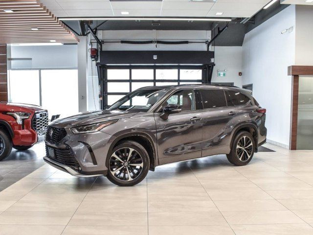 2021 Toyota Highlander XSE in Cars & Trucks in Calgary - Image 2