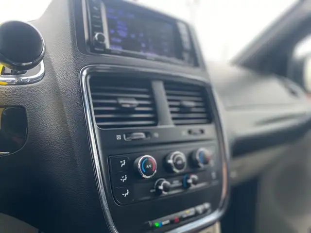 2019 Dodge Grand Caravan SXT Premium Plus ~Leather ~Nav ~Power S in Cars & Trucks in Barrie - Image 34
