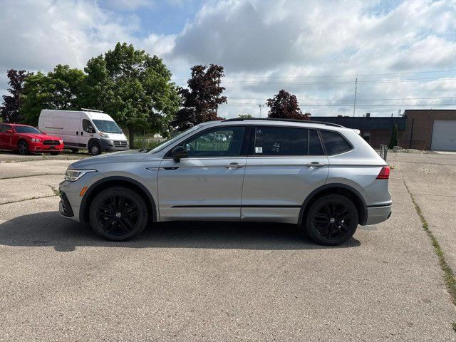 2022 Volkswagen Tiguan Comfortline R-Line Black Edition in Cars & Trucks in Guelph - Image 4