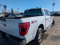 WAS: $52990 NOW: $50990 plus taxes and licensing feesLow Mileage, XTR Package, Trailer Hitch, 18-inc... (image 4)