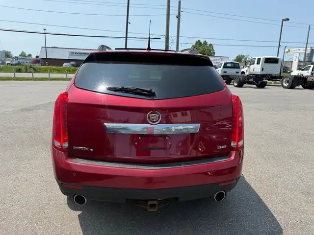 2012 Cadillac SRX Luxury / BRAND NEW HEADLIGHTS / BRAND NEW TIR in Cars & Trucks in Ottawa - Image 6