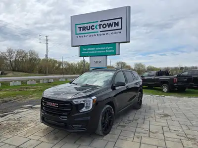 2023 GMC Terrain AWD SLE with 106,000kms. Extended warranty is available. Financing and Leasing avai...