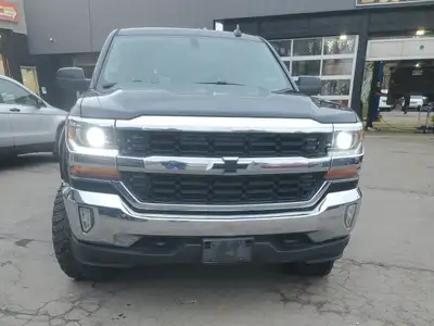 This vehicle is being sold AS IS/AS TRADED and is not represented as being in roadworthy condition,...