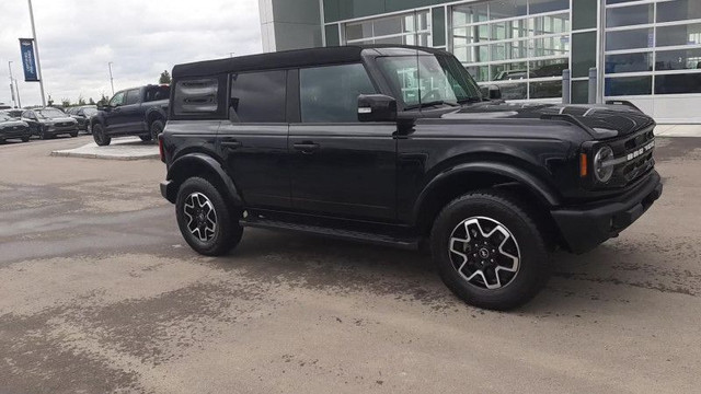2023 Ford Bronco Outer Banks in Cars & Trucks in Calgary - Image 2
