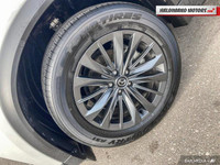 Engine: Gas/Electric Turbo 6cyl 3.3L L/100Km City: 9.9 L/100Km Hwy: 8.4 Safety Equipment ABS And Dri... (image 8)