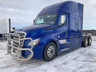 2020 Freightliner Cascadia Sleeper Color: Deep Tropical Blue Engine: Detroit Diesel DD15 505 HP Mile...