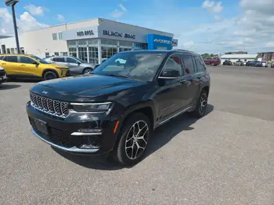 WOW!!Low KM's, fully loaded and fantastic condition. Our sales staff will help you find the vehicle...