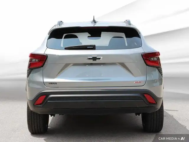 2024 Chevrolet Trax 2RS | Sunroof Pkg | Blind Spot | Low Kms in Cars & Trucks in Hamilton - Image 5
