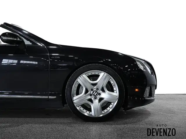 2013 Bentley Continental GT W12 567HP Mulliner Specification in Cars & Trucks in Laval / North Shore - Image 8