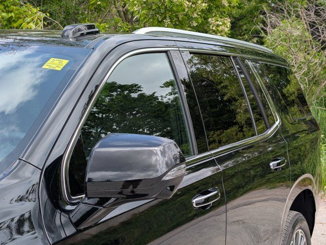 2025 GMC Yukon Denali- Sun/Power Step Pkg - Pwr Pano Sunroof in Cars & Trucks in Barrie - Image 3