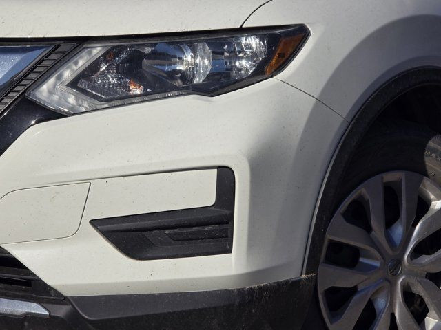 2019 Nissan Rogue in Cars & Trucks in Grande Prairie - Image 4