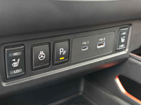 WOW! LOW KMS! PRO-4X 4X4, BLACK ON BLACK, FULL OPTION, GPS/NAVIGATION, RUNNING BOARDS, TONEAU COVER,... (image 8)
