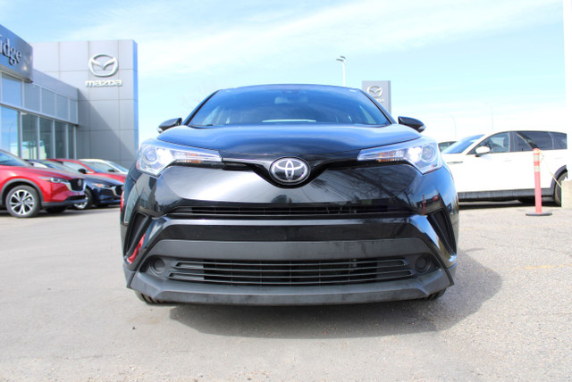 2019 Toyota C-HR FWD w/ HEATED SEATS in Cars & Trucks in Calgary - Image 4