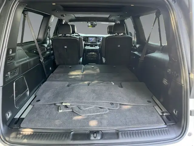 2023 Jeep Wagoneer L Wagoneer L Series III 4x4 in Cars & Trucks in Ottawa - Image 15