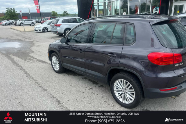 2016 Volkswagen Tiguan Comfortline - Sunroof in Cars & Trucks in Hamilton - Image 3