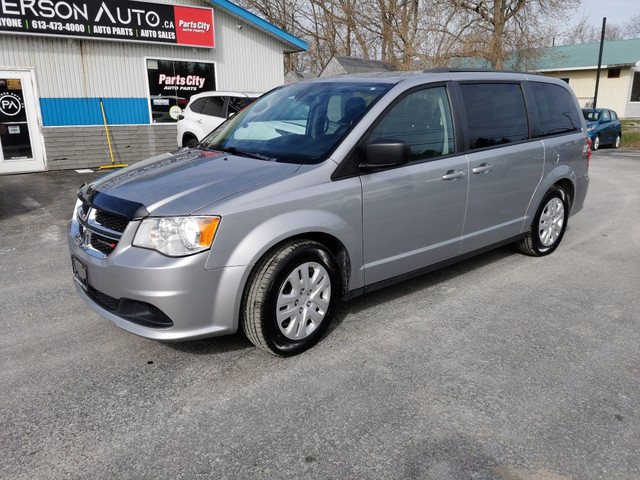 2019 Dodge Grand Caravan SE in Cars & Trucks in Belleville