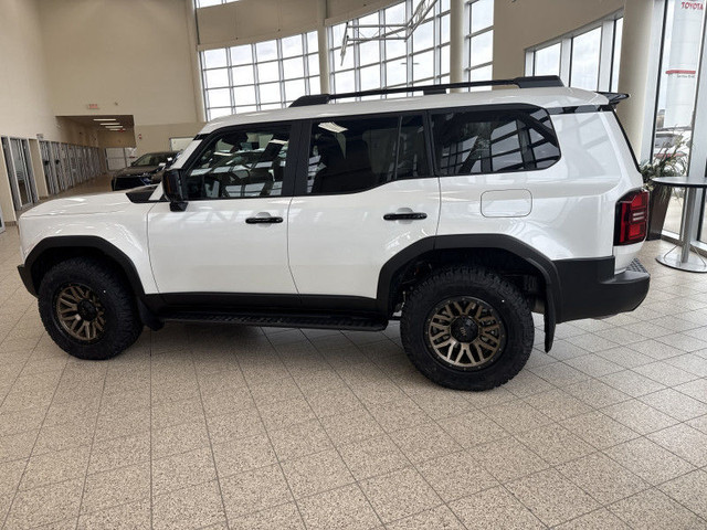 2025 TOYOTA LAND CRUISER TOYOTA LAND CRUISER PREMIUM HYBRIDE 202 in Cars & Trucks in Laval / North Shore - Image 3
