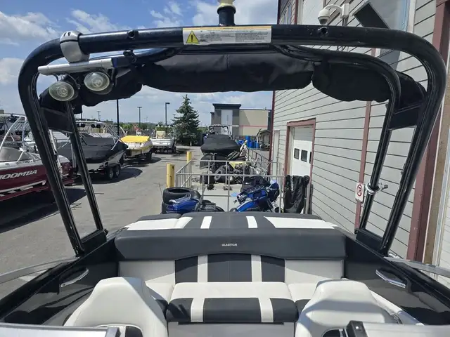 2014 Glastron 185 GLS FINANCING AVAILABLE in Powerboats & Motorboats in Saskatoon - Image 17
