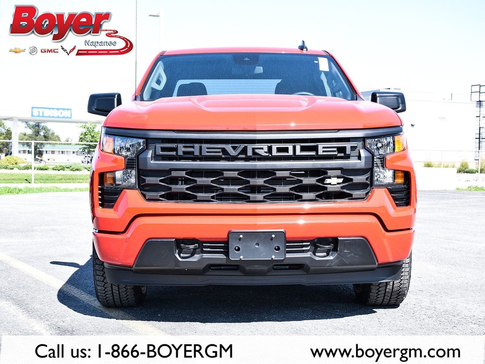 2022 Chevrolet Silverado 1500 CUSTOM
