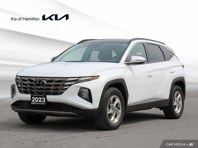 2023 Hyundai Tucson Preferred | Awd | Car Play | Back Up Camera in Cars & Trucks in Hamilton