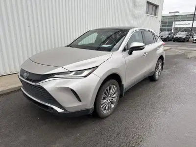 PRIX ET QUALITÉ IMBATTABLE venez découvrir notre TOYOTA VENZA 2023 VENZA 2023 | LIMITED | HYBRIDE |...