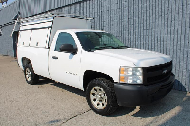 2011 Chevrolet Silverado 1500 LT Reg Cab Std Box 2WD 1SB in Cars & Trucks in Cambridge - Image 4