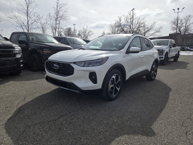 2025 Ford Escape ST-LINE SELECT | TECH PKG #1 | TOW PKG | BLIS in Cars & Trucks in Calgary - Image 3