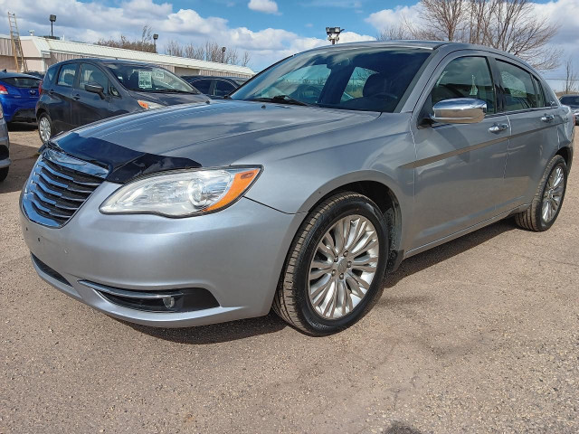 2014 Chrysler 200 Limited, Sunroof, Leather, Htd Seats, Bluetoot in Cars & Trucks in Edmonton - Image 3