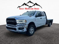 THIS TRUCK IS EQUIPPED AND READY TO GO TO WORK. IT COMES WITH A 6.7 CUMMINS DIESEL, ELECTRICAL ACCES... (image 1)