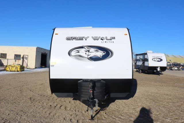 2024 FOREST RIVER GREY WOLF 19SM in Travel Trailers & Campers in Kitchener / Waterloo - Image 2