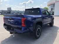 Engine: LIGHT/MEDIUM DUTY L/100Km City: 13.2 L/100Km Hwy: 10.3 Safety Equipment Electronic Stability... (image 3)
