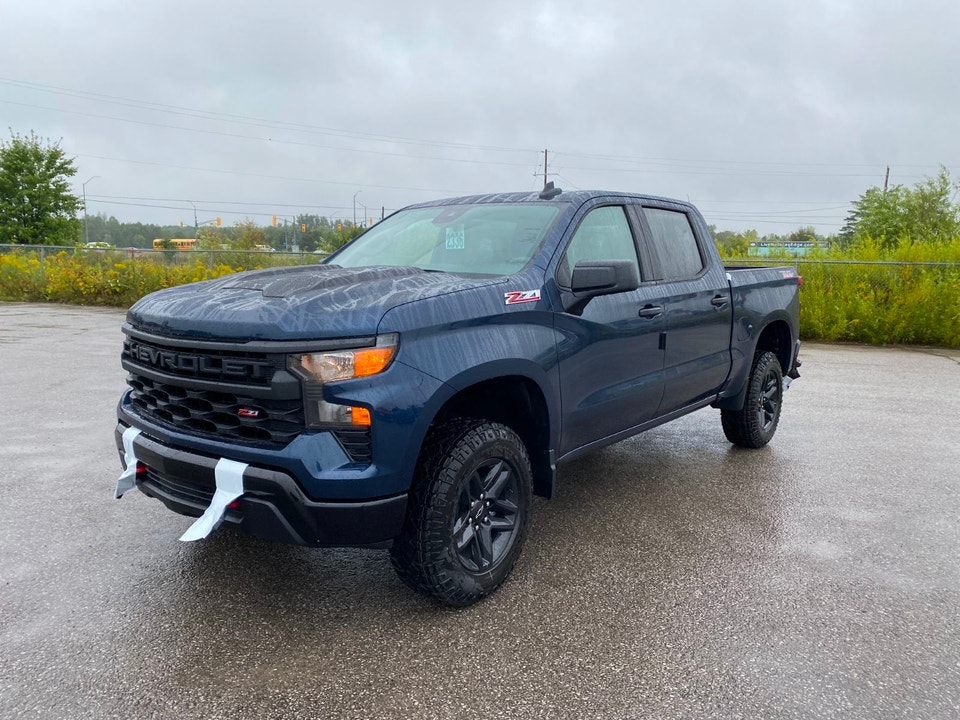 2022 Chevrolet Silverado 1500 CUSTOM TRAIL BOSS