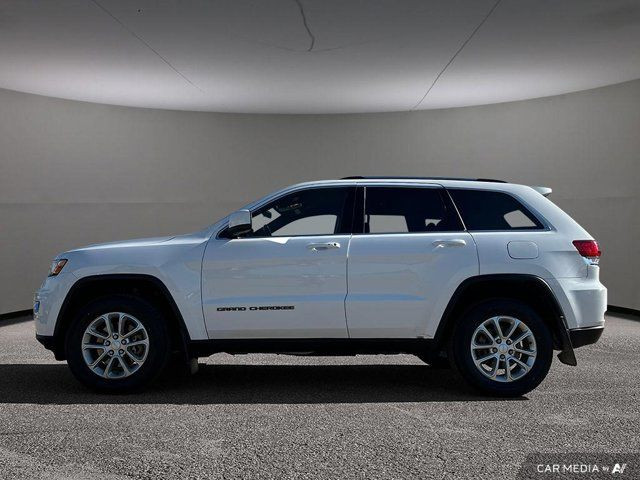 2021 Jeep Grand Cherokee Laredo | Apple Carplay | Heated Seats in Cars & Trucks in Saskatoon - Image 2