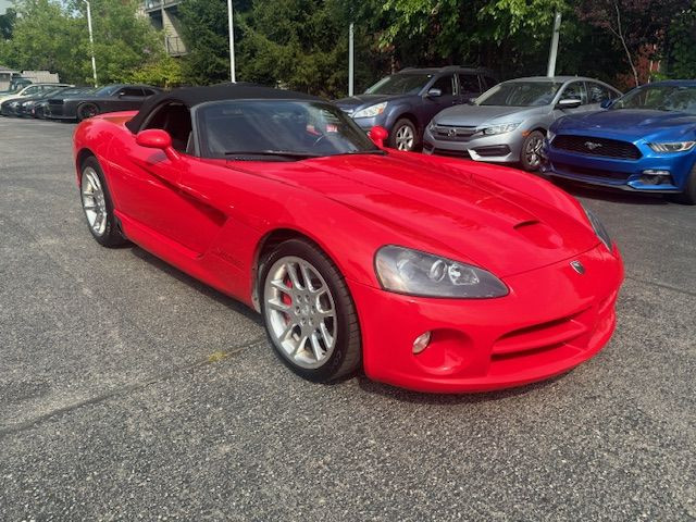 2004 Dodge Viper SRT10  viper local Ontario vehicle no accidents in Cars & Trucks in Cambridge - Image 3