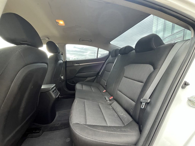 2017 Hyundai Elantra GLS HEATED SEATS! AS TRADED! in Cars & Trucks in Moncton - Image 4