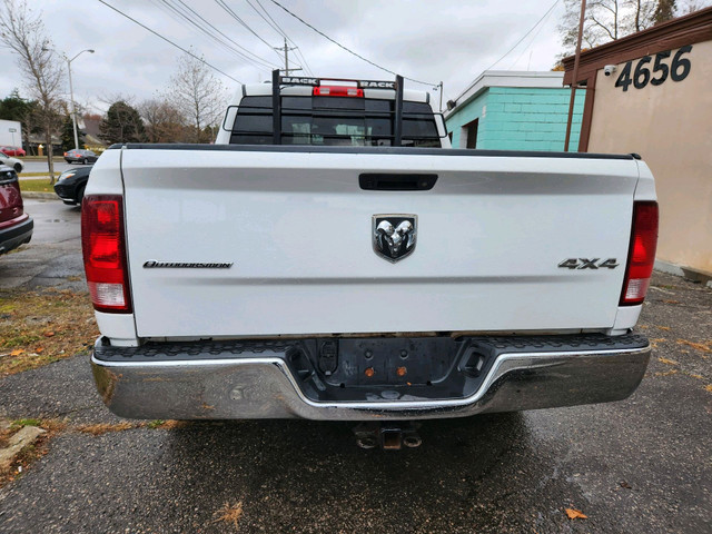 2018 Ram 1500 Outdoorsman 4x4 Quad Cab 6'4" Box V6 in Cars & Trucks in City of Toronto - Image 3