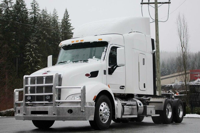  2019 Peterbilt 579 Tandem Highway with 58in Sleeper - 510 HP in Heavy Trucks in Saskatoon - Image 3