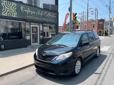 2015 TOYOTA SIENNA LE !!!!! AWD !!!!!! ROOF RACKS !!!!!! WITH WINTER RIMS AND TIRES !!!!! SUPER SUPE...