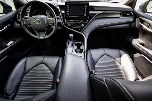 2023 Toyota Camry SE • HEATED SEATS • CP/AA • REAR CAM in Cars & Trucks in Kingston - Image 16