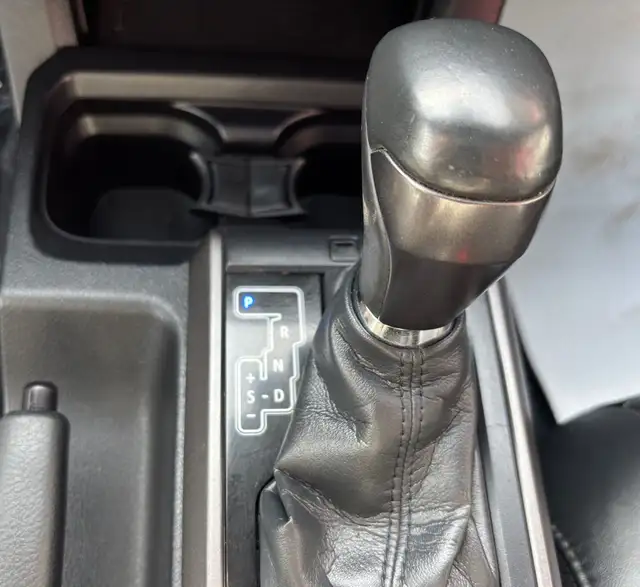 2021 Toyota TACOMA SR5 4x4 Double Cab Super in Cars & Trucks in Calgary - Image 31