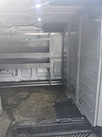 Perfect Auto CLEAN CARFAX - LOW ROOF - 148 WHEEL BASE - 3.7 L GAS - ROOF RACK - SHELVING - PRICE IS... (image 4)