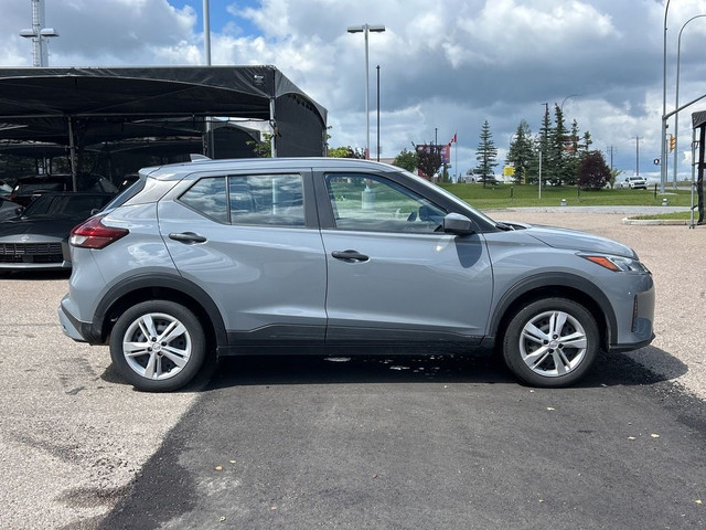 2023 Nissan Kicks S FWD - AIR CONDITIONING / BACK UP CAMERA in Cars & Trucks in Calgary - Image 4