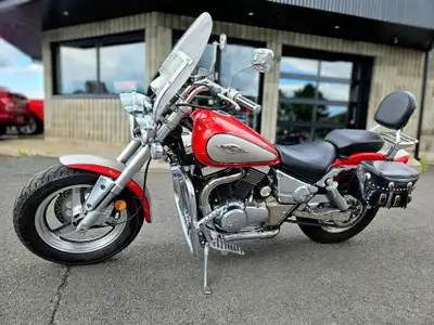 Suzuki Marauder VZ800 1998 - 60 000 kms Prête pour livraison!!! Moteur 805 cc 50HP Manuelle 5 vitess...