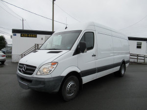 2013 Mercedes-Benz Sprinter Van 3500 Cargo 170 WB High Roof WITH ONLY 48,000KM AND CLEAN CARFAX!!!
