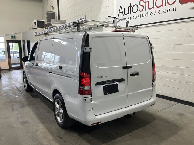 Mercedes-Benz Metris Cargo Van 126 po 2019 à vendre in Cars & Trucks in Laval / North Shore - Image 2
