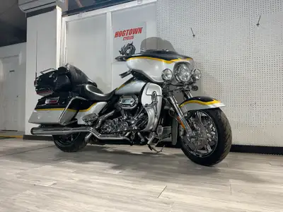 2012 CVO ULTRA LIMITED, Full Rinehart True Dual Exhaust, Screamin Eagle Intake, 110 Ci Screamin Eagl...