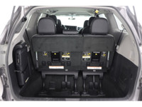 +Sièges en cuir / Leather interior +Sièges chauffants / Heated seats +Bluetooth +Hayon électrique /... (image 7)