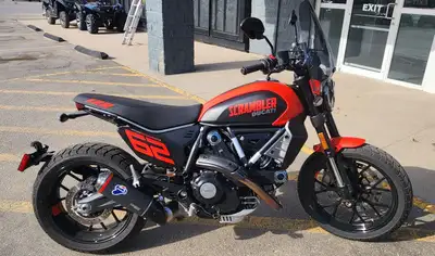2024 DUCATI SCRAMBLER JUST IN!!! WITH ONLY 1526 KMS ON IT, THIS COOL STREET BIKE IS DYING TO GET BAC...