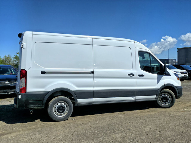 2023 Ford Transit Cargo Van T-250 130 Med Rf 9070 GVWR RWD in Cars & Trucks in St. Catharines - Image 4