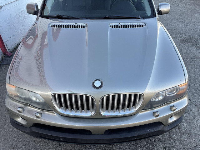 2005 BMW X5 AWD | 4.4I V8 | LEATHER HEATED SEATS | SUNROOF | LOW in Cars & Trucks in Calgary - Image 2